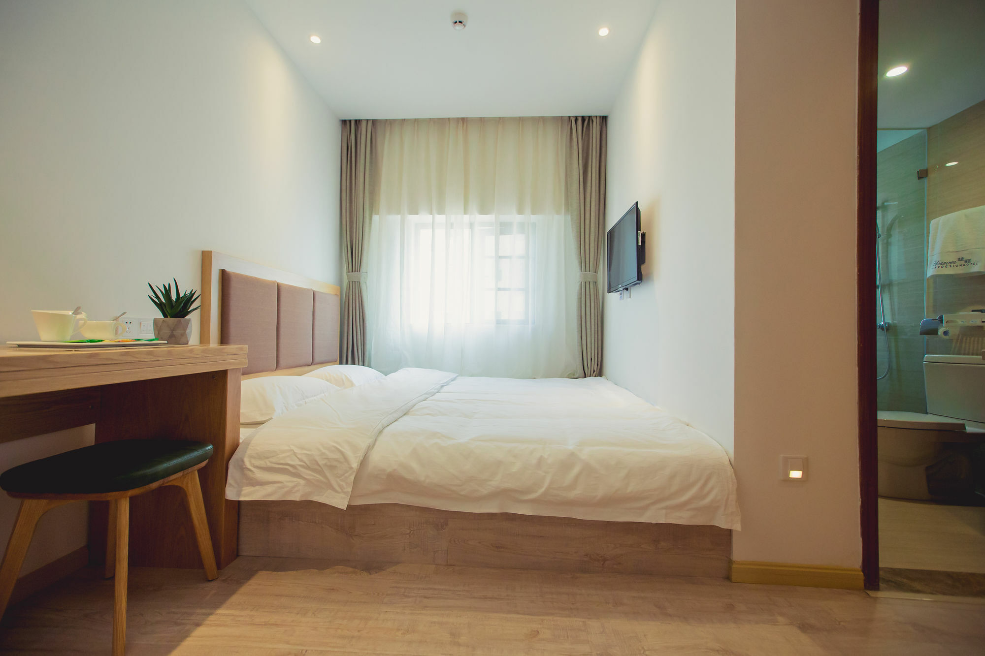 Blossom Play&Design Hotel Куньмін Екстер'єр фото